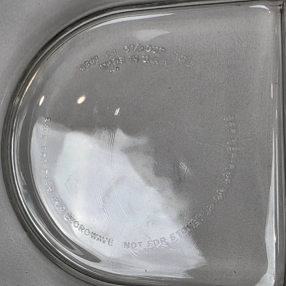 Pyrex Divided Baking Dish 8301 1.5qt 5.5 Cup Oval Glass Baking Casserole USA